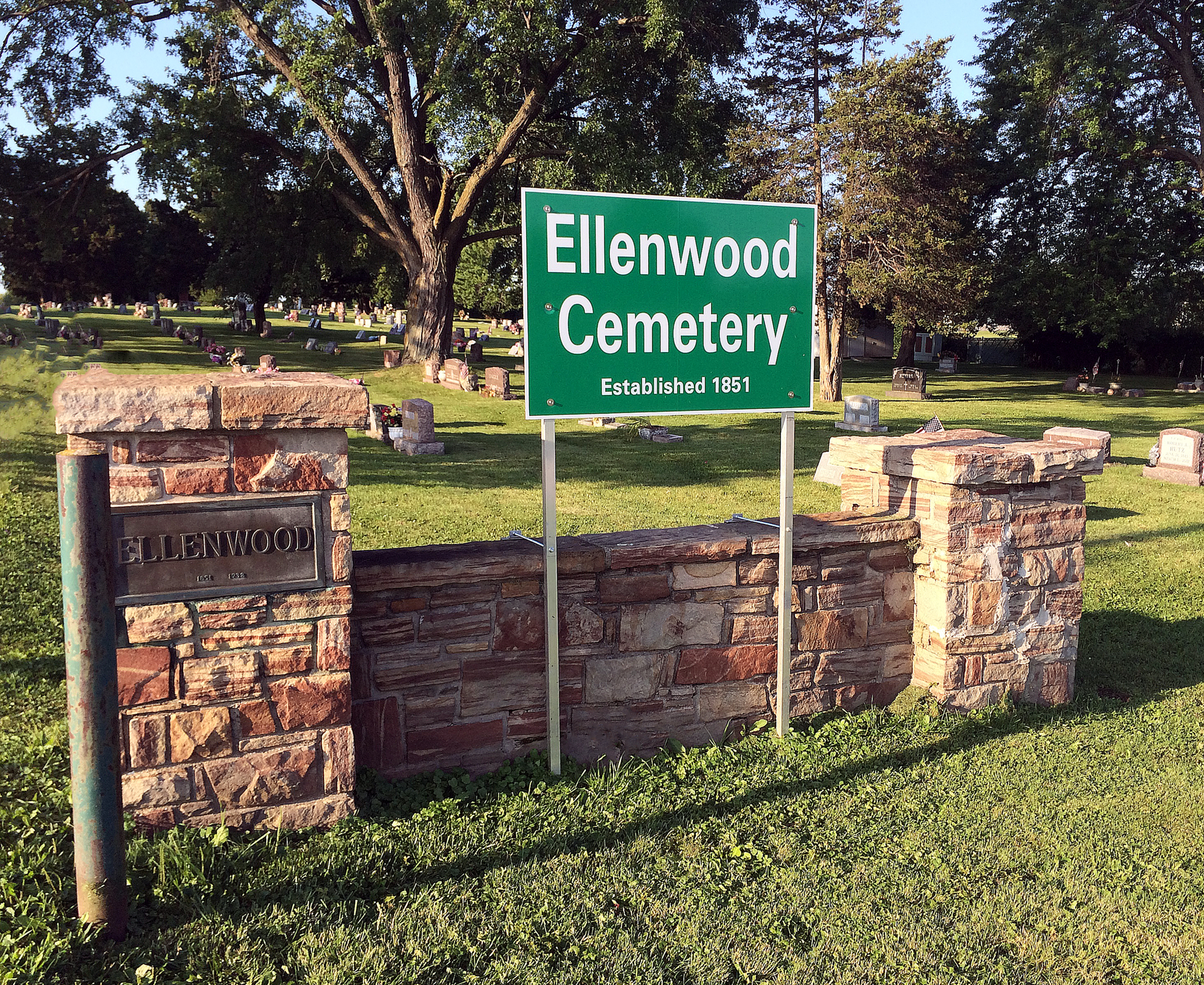 Ellenwod Cemetery